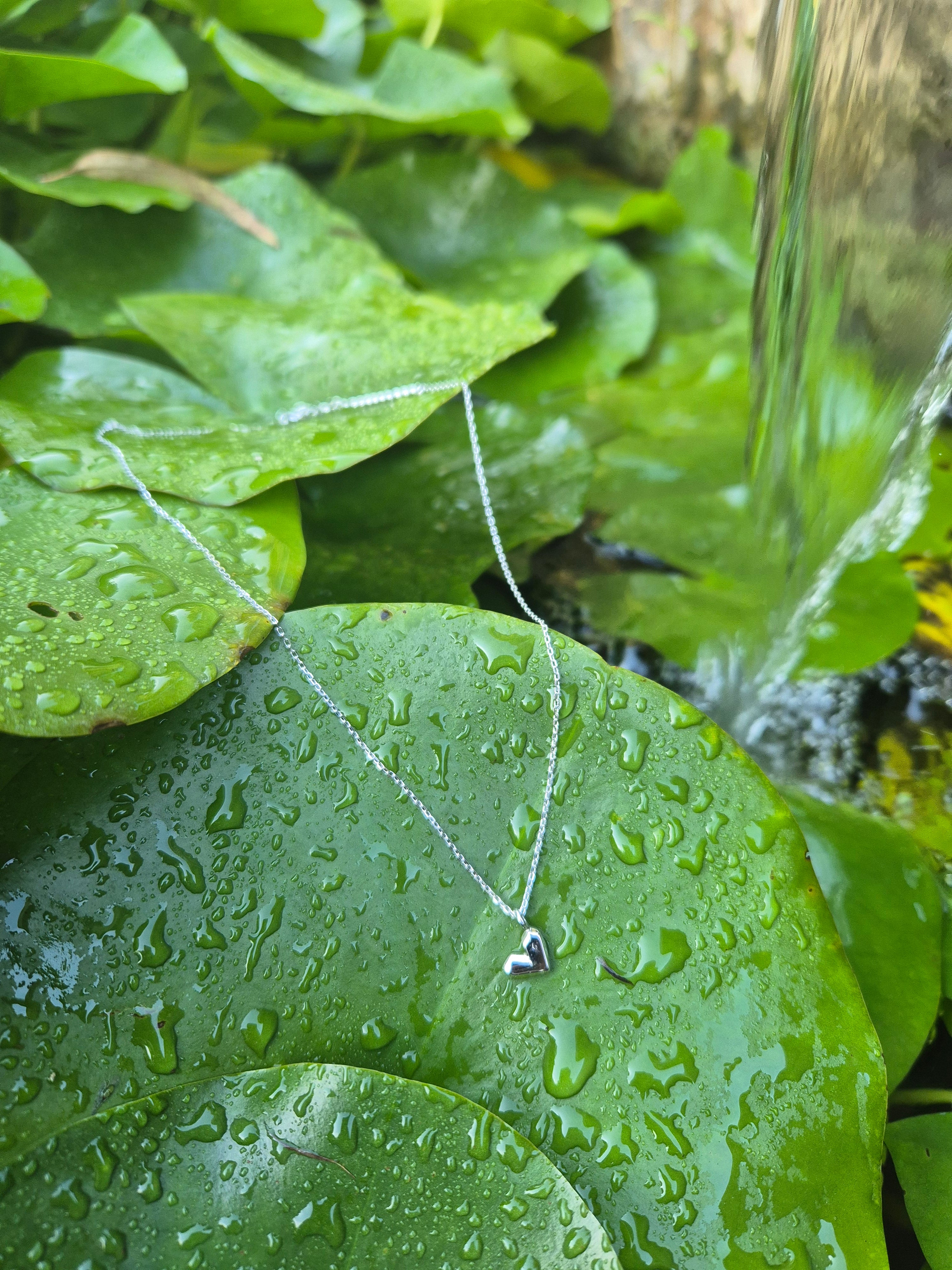 Elegant 925 Sterling Silver Heart Pendant Necklace – Minimalist Water Wave Chain